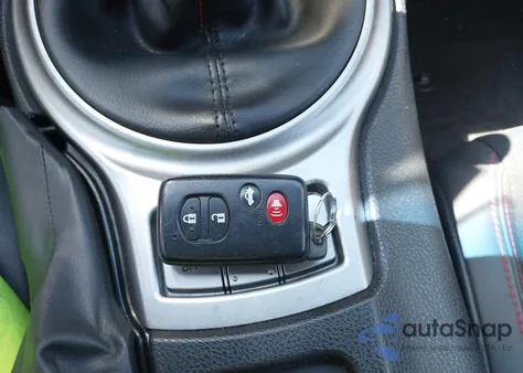 2014 Scion Fr-S Monogram z USA, uszkodzony, nr VIN JF1ZNAA13E9706328